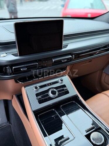 Lincoln Aviator-7