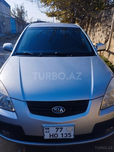 Kia Rio-1
