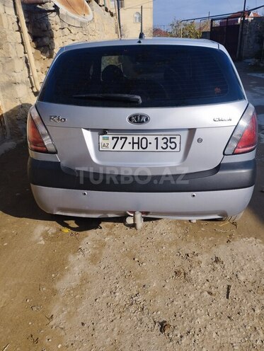Kia Rio-2