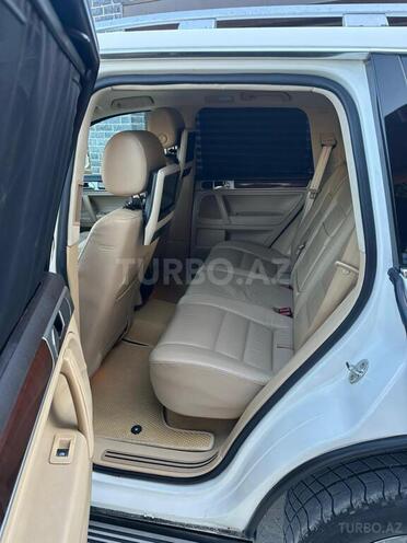 Volkswagen Touareg-10
