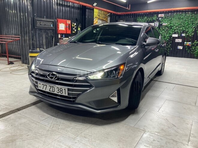 Hyundai Elantra-20