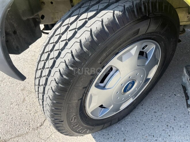 Ford Transit-18