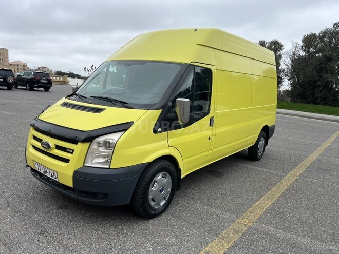 Ford Transit-6