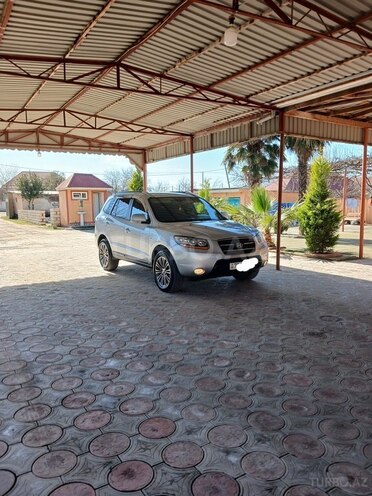 Hyundai Santa Fe-1