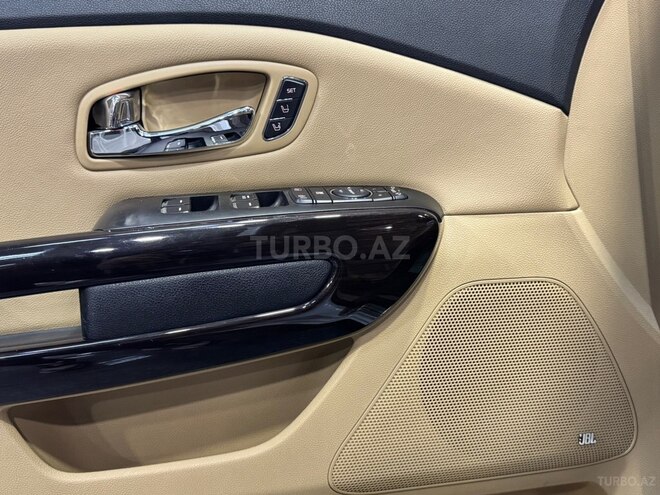 Kia Carnival-29