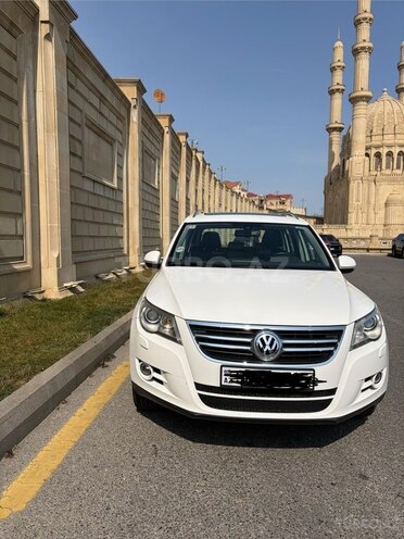 Volkswagen Tiguan-1