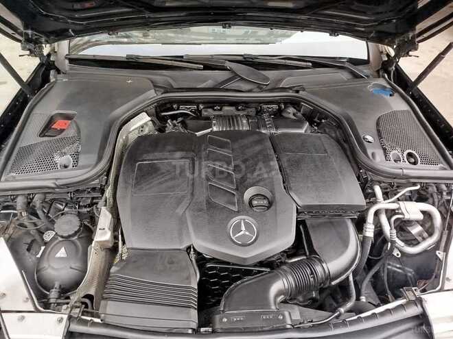Mercedes E 220 d-8