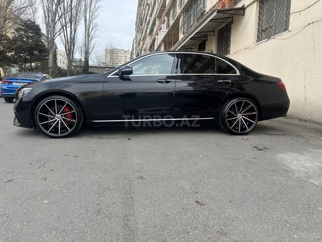 Mercedes E 220 d-5