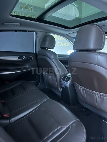 Hyundai Grandeur-22