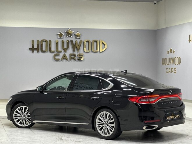 Hyundai Grandeur-9