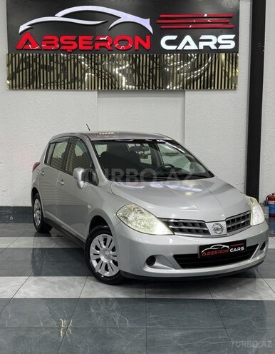 Nissan Tiida-6