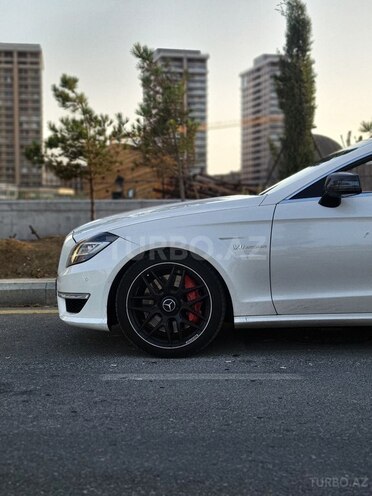 Mercedes CLS 63 AMG-6