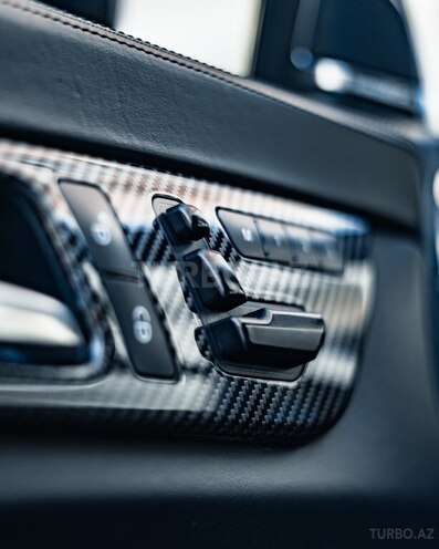 Mercedes CLS 63 AMG-12