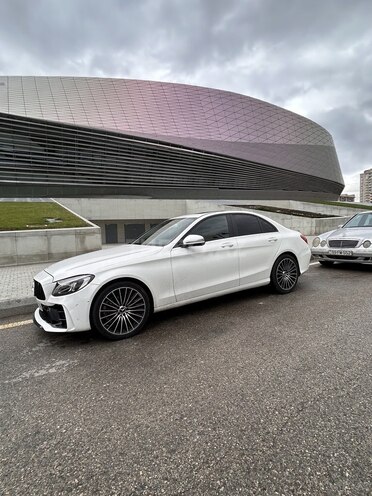 Mercedes C 200 d-6