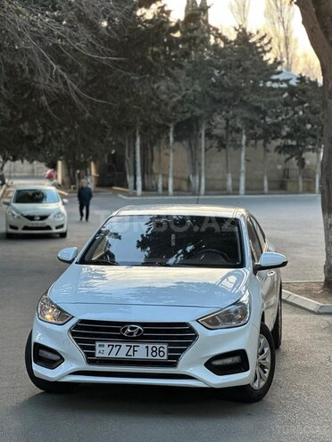 Hyundai Accent-3