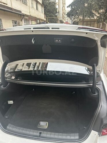 BMW 530e-17