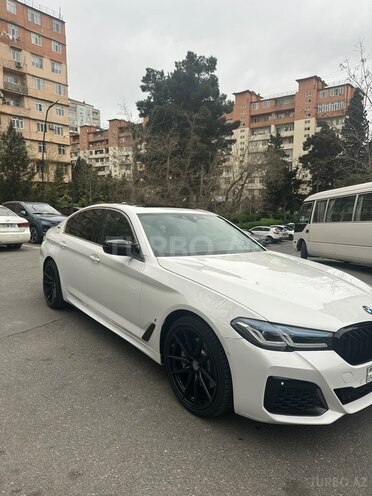 BMW 530e-3