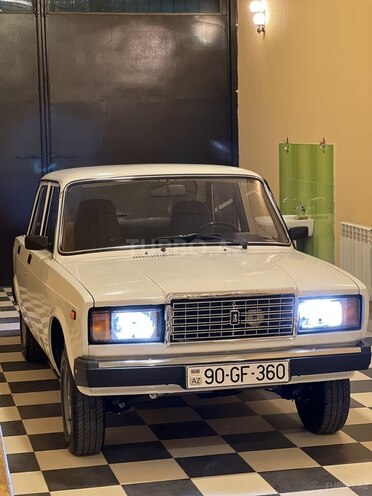LADA (VAZ) 2107-2