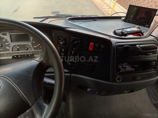 Mercedes Atego 818-16