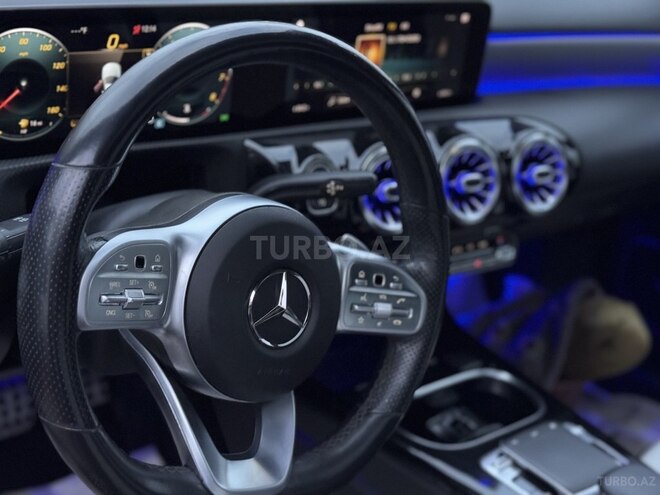 Mercedes A 250-8