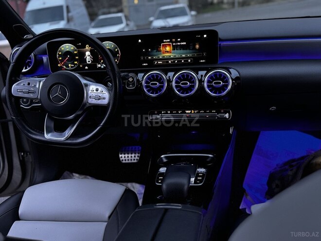 Mercedes A 250-2