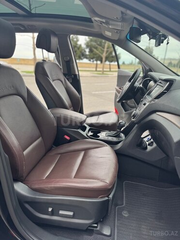 Hyundai Santa Fe-21