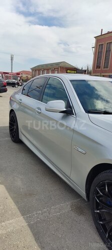 BMW 528-9