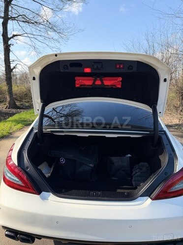 Mercedes CLS 400-11