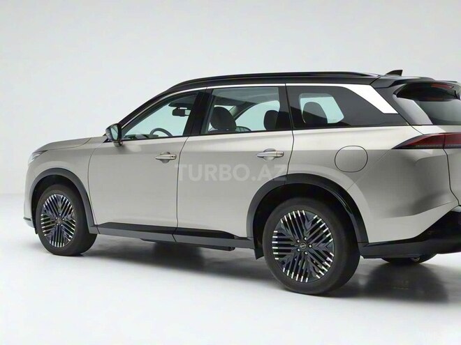 Nissan Pathfinder-8