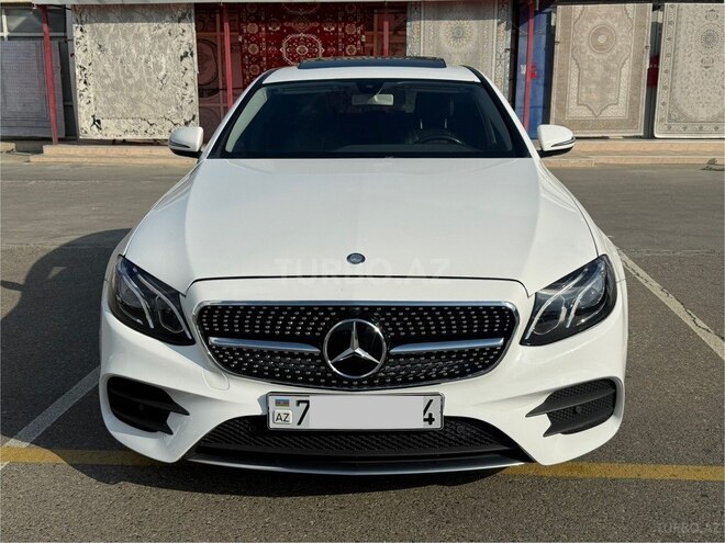 Mercedes E 300 4MATIC-1