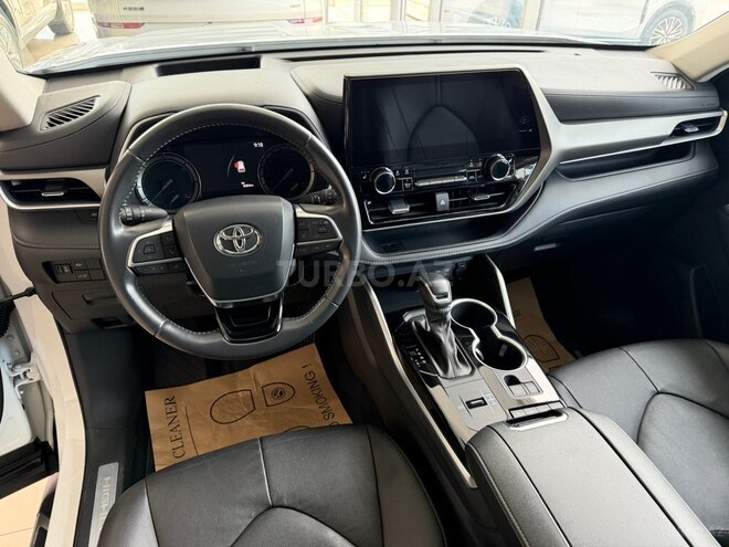 Toyota Highlander-6