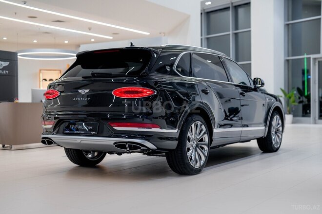 Bentley Bentayga-8