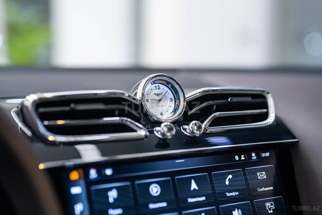 Bentley Bentayga-18