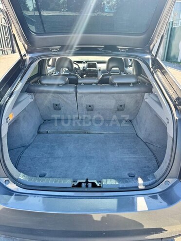 Toyota Prius-5