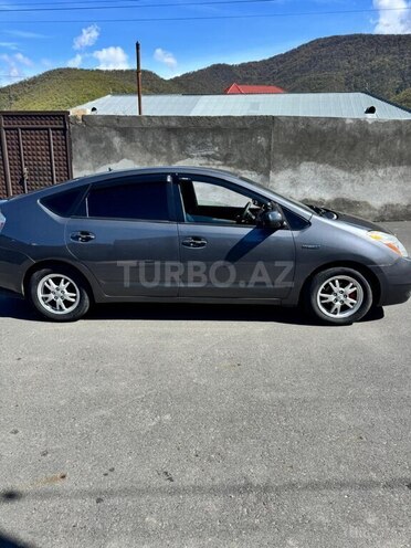 Toyota Prius-6