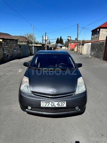 Toyota Prius-1