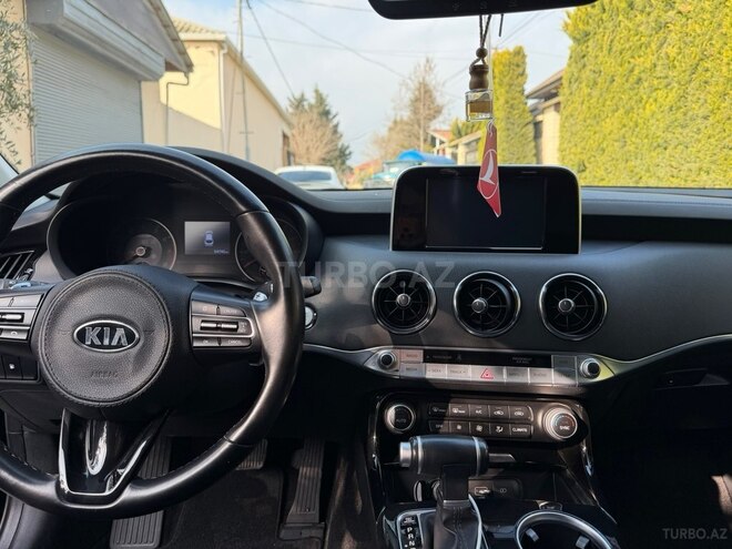 Kia Stinger-6