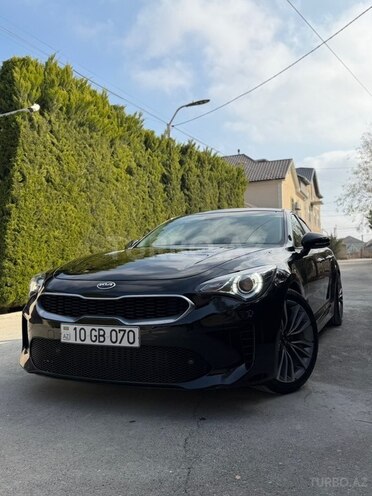 Kia Stinger-1