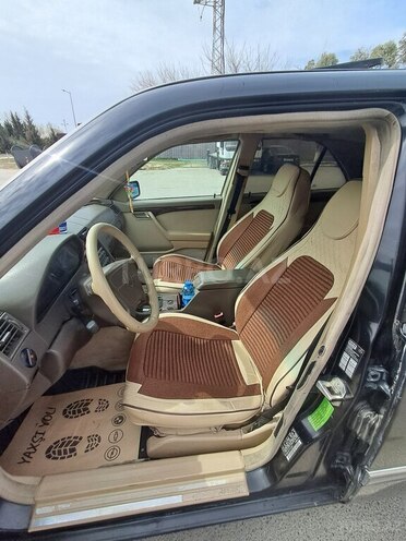 Mercedes C 220-11