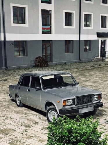 LADA (VAZ) 2107 2010, 137,000 km - 1.6 l - 