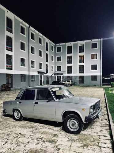LADA (VAZ) 2107 2010, 137,000 km - 1.6 l - 