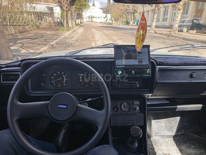 LADA (VAZ) 2107 2010, 137,000 km - 1.6 l - 