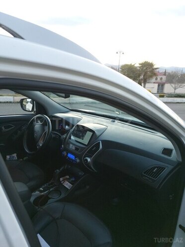 Hyundai ix35-6