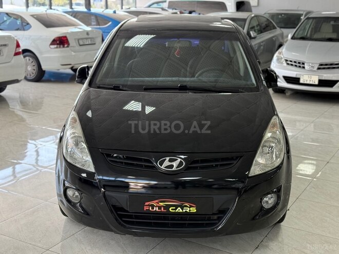 Hyundai i20-3