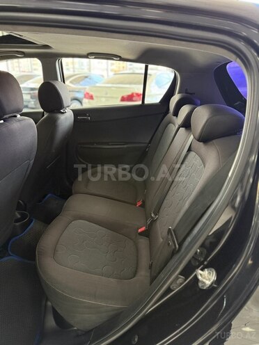 Hyundai i20-11