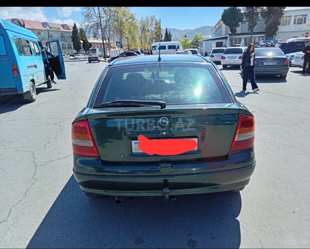Opel Astra-2