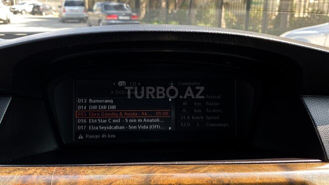 BMW 530-11