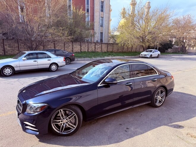Mercedes E 300-2