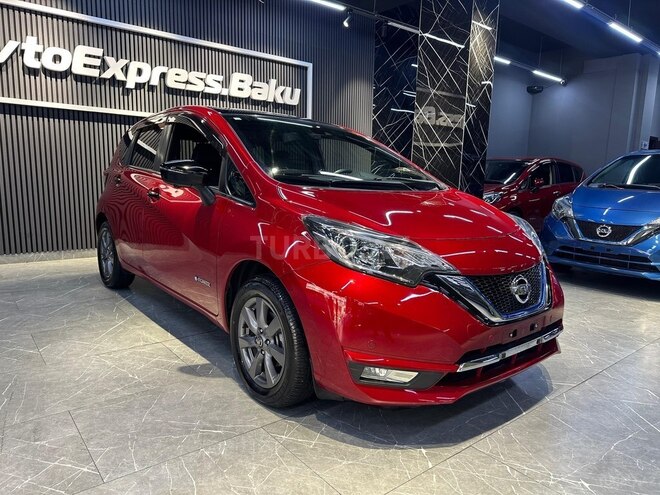 Nissan Note-2