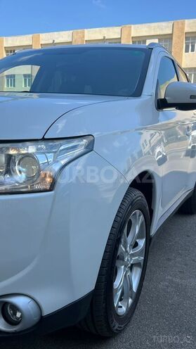 Mitsubishi Outlander-6
